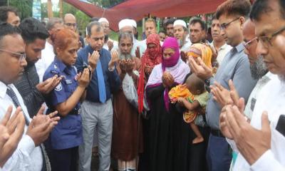 জুলাই শহিদদের স্মরণে মাগুরায় স্মৃতিস্তম্ভের ভিত্তিপ্রস্তর স্থাপন