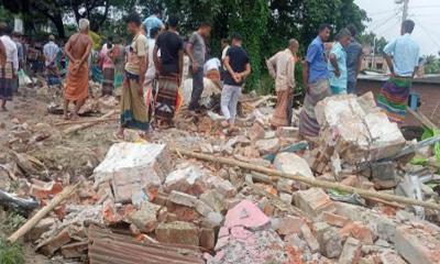 ঝিনাইদহে পানি উন্নয়ন বোর্ডের উচ্ছেদ অভিযান