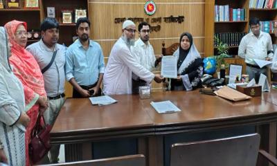 জয়পুরহাটে ৪ দফা দাবিতে ডিপ্লোমা চিকিৎসকদের মানববন্ধন