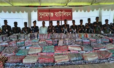 সুনামগঞ্জে টাস্কফোর্সের অভিযানে সাড়ে ৫ কোটি টাকার চোরাই পণ্য জব্দ