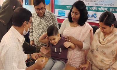 চুয়াডাঙ্গায় হাম-রুবেলা টিকাদান ক্যাম্পেইনের উদ্বোধন