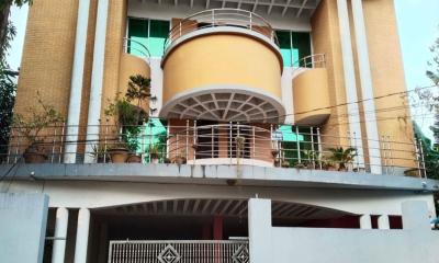 আইজিপির বাসায় চুরির খবর গুজব, ঝড়ের বাতাসে খোঁয়া গিয়েছিল তার