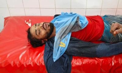 পূর্বধলায় প্রাইভেটকার চাপায় যুবকের মর্মান্তিক মৃত্যু