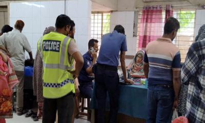 গাংনীতে তেল পাম্পে হট্টগোল থামাতে গিয়ে পুলিশ সদস্য আহত