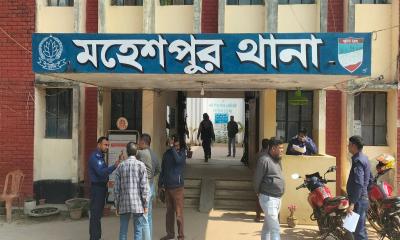 মহেশপুরে নিরপরাধ ভ্যানচালককে চোর সন্দেহে নির্মম নির্যাতন