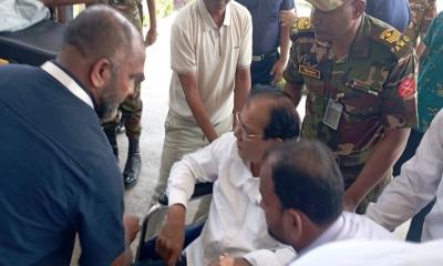 ত্রাণমন্ত্রী আসাদুল হাবিব দুলুকে এভারকেয়ার হাসপাতালে ভর্তি