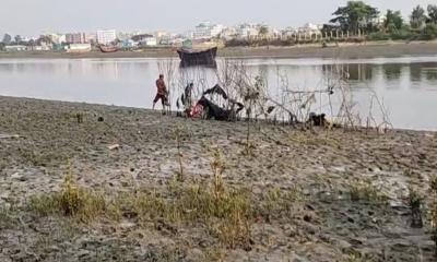 হাত-মাথা নদীতে ফেলে স্বামী, দেহাংশের সন্ধানে পুলিশ ও ফায়ার সার্ভিস