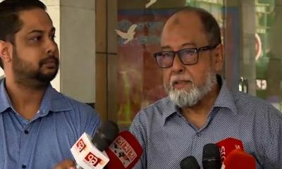 টেবিল চাপড়ানোর কারণেই সংসদের সাউন্ড সিস্টেমে বিভ্রাট