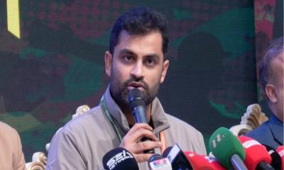 পরিচ্ছন্নতাকর্মীদের টাকা মেরে খাওয়ার ঘটনা শুনে অবাক তামিম