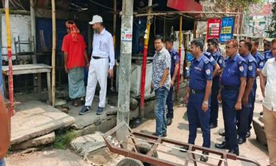 উচ্ছেদ শেষে অটোচালকদের নিয়ে ভিন্নধর্মী সচেতনতায় ওসি ফখরুল