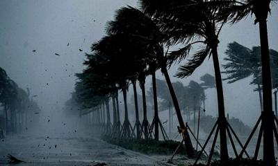 সকাল ৯টার মধ্যে শক্তিশালী ঝড়ের শঙ্কা যেসব জেলায়