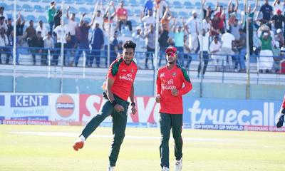 সুপার ওভারে ভারতকে হারিয়ে ফাইনালে বাংলাদেশ