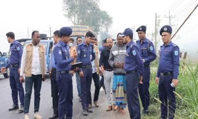 ফরিদপুরে হত্যা ও ডাকাতি মামলার রহস্য উদঘাটনে মাঠে এসপি, ঘটনাস্থল পরিদর্শন