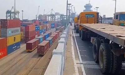 ডিপি ওয়ার্ল্ড ইস্যু: উত্তাল চট্টগ্রাম বন্দর, দ্বিতীয় দিনেও শ্রমিকদের কর্মবিরতি