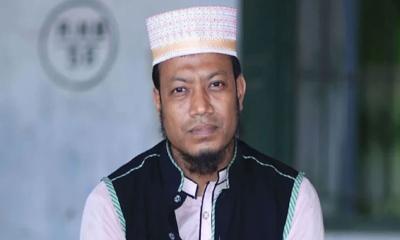 হঠাৎ অসুস্থ হয়ে হাসপাতালে ভর্তি মুফতি আমির হামজা 