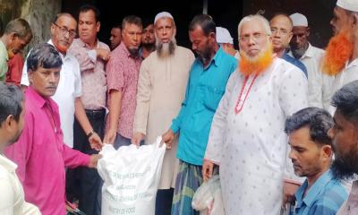 চাঁদপুরে ৪৫ হাজার জেলেকে খাদ্য সহায়তা প্রদান