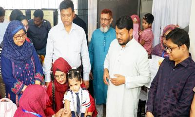 হাম-রুবেলা টিকাদানে লক্ষ্যমাত্রা ছাড়িয়ে শতভাগ সফল রাসিক