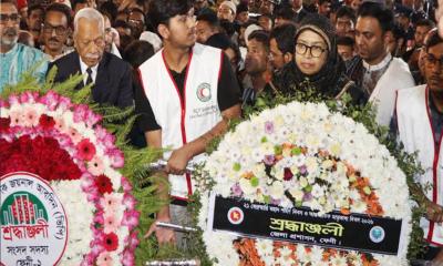 ফেনীতে শ্রদ্ধা-ভালোবাসায় ভাষা শহীদদের স্মরণ
