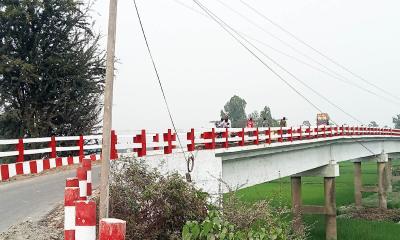 নাগরপুরে সংস্কার হলো সেই ‘মরণফাঁদ’ ব্রিজ