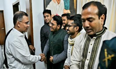 তারেক রহমানের সাথে ছাত্র অধিকার পরিষদের শুভেচ্ছা বিনিময়