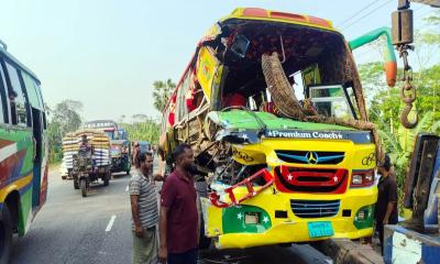 একদিনে  ঢাকা-বরিশাল মহাসড়কে পৃথক দুর্ঘটনায় আহত ১৭