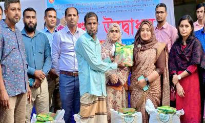 মান্দায় ৮৯৬০ জন ক্ষুদ্র ও প্রান্তিক কৃষক পেলো কৃষি প্রণোদনা