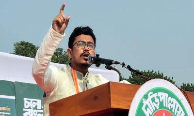 লন্ডন বা দিল্লিতে নয়, দেশে এসে রাজনীতি করতে হবে