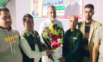 নবনির্বাচিত এমপি এস এম জিলানীর সঙ্গে সাংবাদিকদের সৌজন্য সাক্ষাৎ