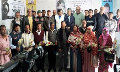 নীলফামারীতে আ.লীগের চেয়ারম্যান সহ ৯জন ইউপি সদস্যদের বিএনপিতে যোগদান