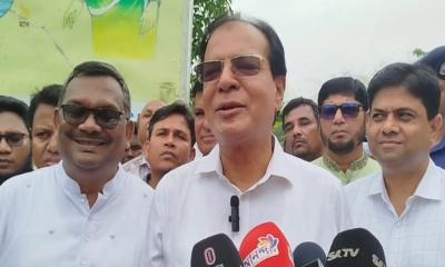 নির্বাচনে দেওয়া প্রতিশ্রুতি বাস্তবায়নে কাজ করছে সরকার