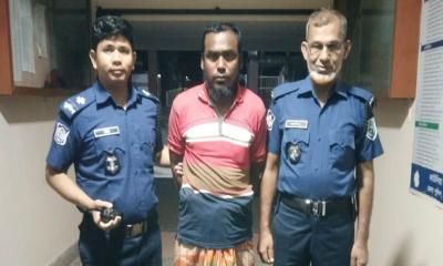 কাউনিয়ায় ২০ বোতল ফেয়ারডিলসহ মাদক কারবারি গ্রেফতার