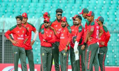 ভারতে খেলা অথবা পয়েন্ট হারানো, বিসিবিকে আইসিসির কড়া বার্তা