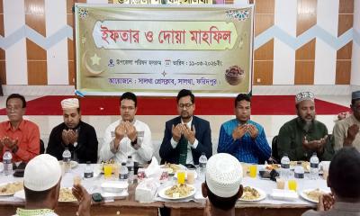 সালথা প্রেসক্লাবের উদ্যোগে ইফতার ও দোয়া মাহফিল অনুষ্ঠিত