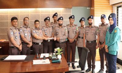 মাদক উদ্ধার ও আসামি গ্রেপ্তারে সাফল্য, পুরস্কৃত হলেন জিএমপি কর্মকর্তারা