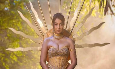 হঠাৎ ট্রেন্ডিংয়ে রুনা খান