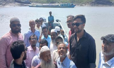 সরকার নির্ধারিত ভাড়ায় কুমিরা-গুপ্তছড়া রুটে স্পিডবোট চলাচল শুরু