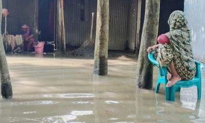 তিস্তাপাড়ে পানিবন্দি লাখো মানুষ