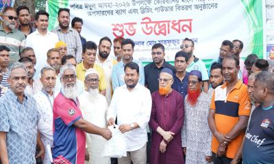 পরিবেশবান্ধব ব্যাগ ও ব্লিচিং পাউডার দিচ্ছে রাসিক, কার্যক্রমের উদ্বোধন