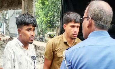 ডাসারে ইমামের মোটরসাইকেল চুরি, আটক ২