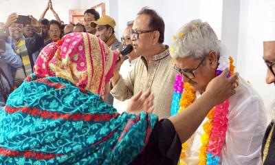 পবা-মোহনপুরের মানুষের ভালোবাসায় সিক্ত শফিকুল হক মিলন
