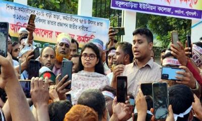 আন্দোলনে শিক্ষকদের পাশে হাসনাত-জারা