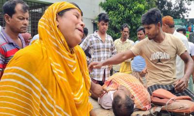 গুরুদাসপুরে লিচু বাগানে সেচ দিতে গিয়ে বিদ্যুৎস্পৃষ্টে স্বামীর মৃত্যু, স্ত্রী আহত