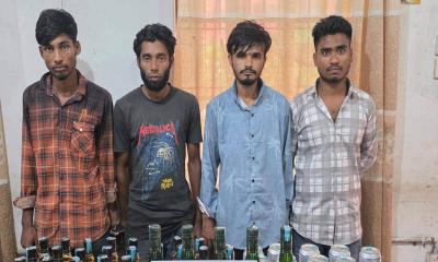 নাঙ্গলকোটে ৫৪ বোতল বিদেশি মদ ও আট কেজি গাঁজাসহ আটক ৭
