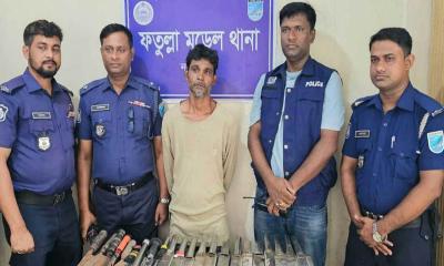 দেশীয় অস্ত্রের ভাণ্ডারসহ দুর্ধর্ষ রনি গ্রেপ্তার