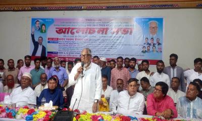 কৃষকদের লাভজনক কৃষিকাজে উৎসাহিত করতে হবে