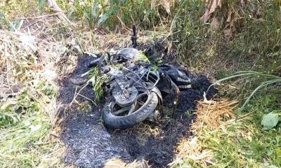 মাদারীপুরের রাজৈরে ভোটকেন্দ্রের পাশে মোটরসাইকেলে আগুন