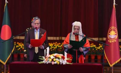 শপথ নিলেন ২৬তম প্রধান বিচারপতি জুবায়ের রহমান চৌধুরী
