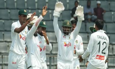 পাকিস্তানকে হোয়াইটওয়াশের দ্বারপ্রান্তে বাংলাদেশ, দরকার মাত্র ৩ উইকেট
