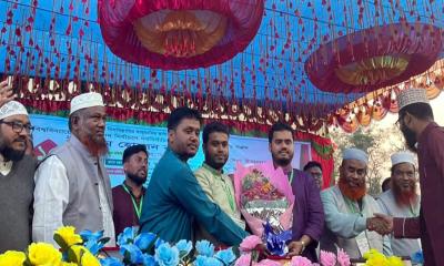 বাগাতিপাড়ায় ভিপি রনিকে গণসংবর্ধনা