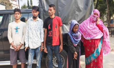 ভেড়ামারায় ৫ মাদকসেবী আটক
